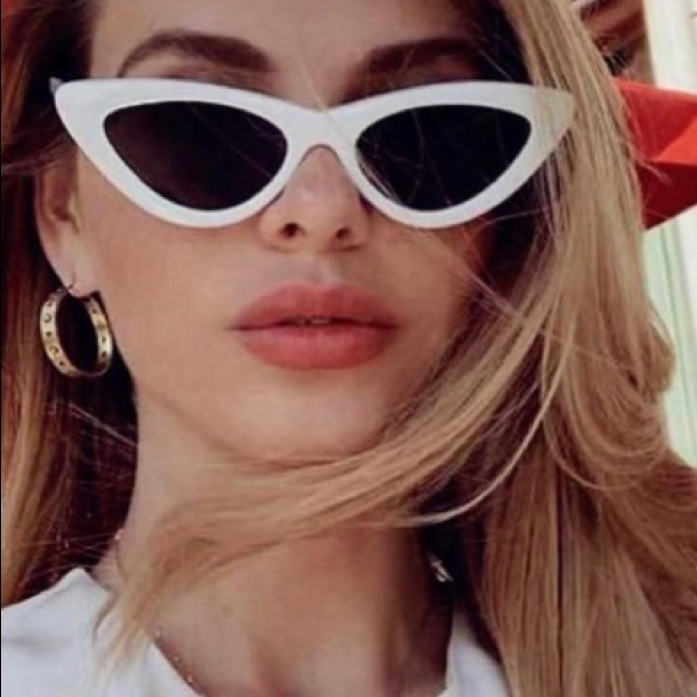 White cat eye retro sun glasses
